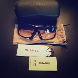 AUTHENTIC CHANEL Black sunglasses w/ rhinestones