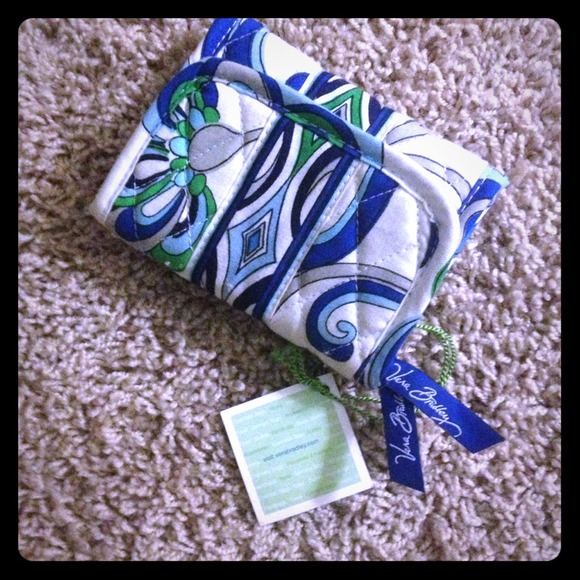 Vera Bradley wallet
