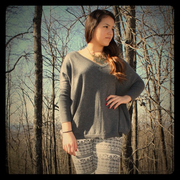 Old Navy Sweaters - 💥SOLD💥NWOT- Grey Old Navy Sweater