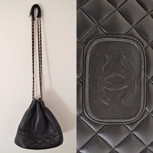 Vintage CHANEL Bucket Bag