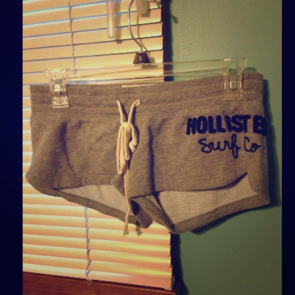 Hollister shorts