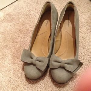 Cloudwalker grey/green pumps size 10w