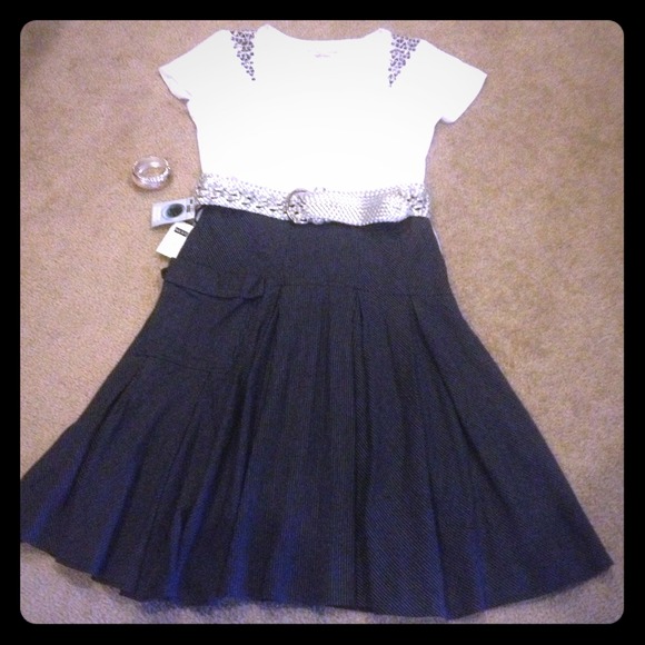✂Reduced U.K Brand Next Navy Blue pinstriped skirt - Picture 1 of 3
