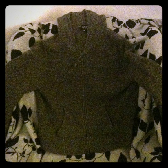 Super soft heather gray hooded sweater