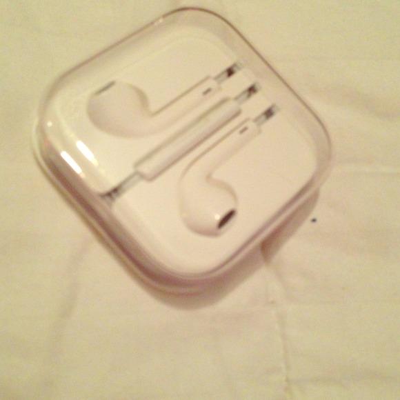 iPhone 5 headphones. Never been used