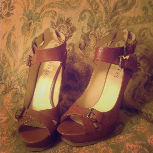 Guess Shoes - Classy guess heels