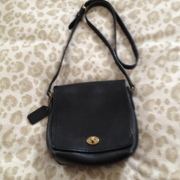 **Reserve for luv1ck**Authentic Coach purse