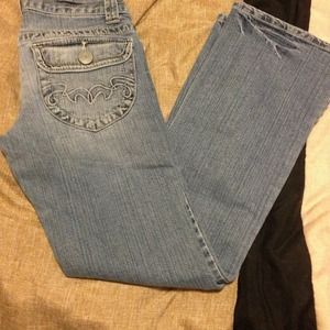 🔗Sold in bundle🔗Cute jeans