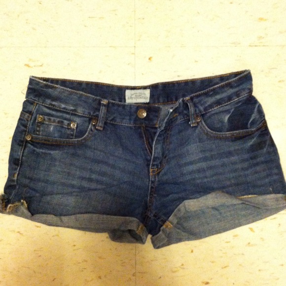 Aero jean shorts size 7/8