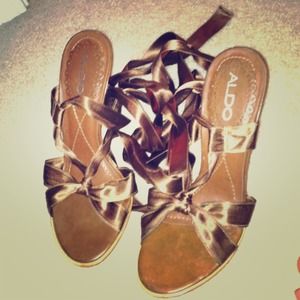 Brown tie heels