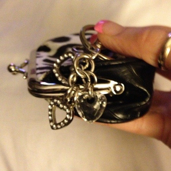 ❌SOLD❌Kathy Van Zeeland Leopard Coin Purse