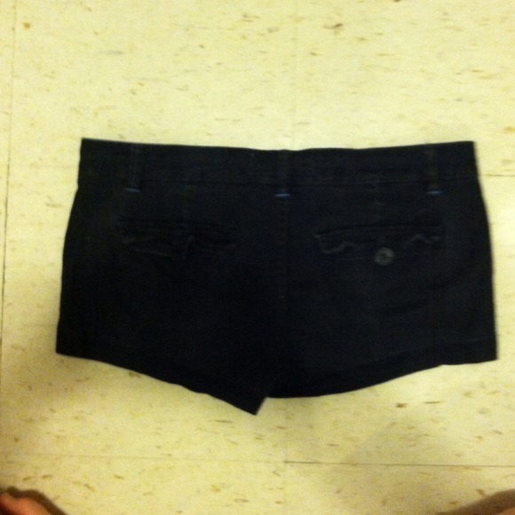 Aero black shorts size 5/6