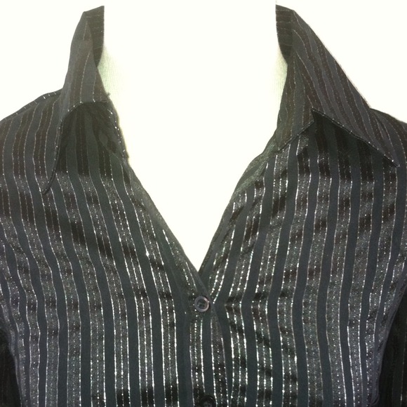 Sz M Black // Silver pinstripe dress shirt - Picture 2 of 4