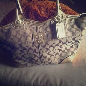 ✅reduced✅ Coach signature jacquard weekend tote ✳❇