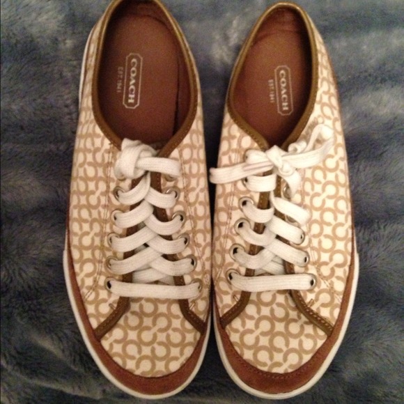 Real coach shoes 🌺ON HOLD FOR Lucy 🌺