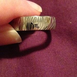 Zebra ring size 8