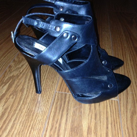 Steve Madden heals