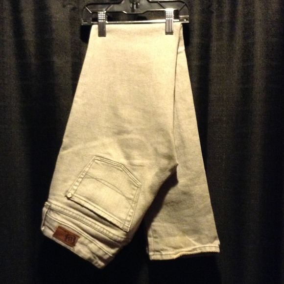 Bullhead skinny jeans