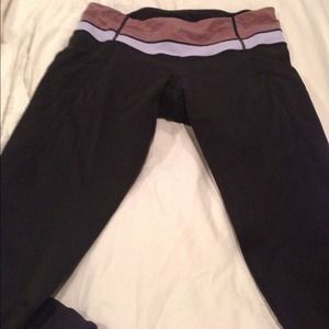 SOLD-Lulu Lemon Running Crop