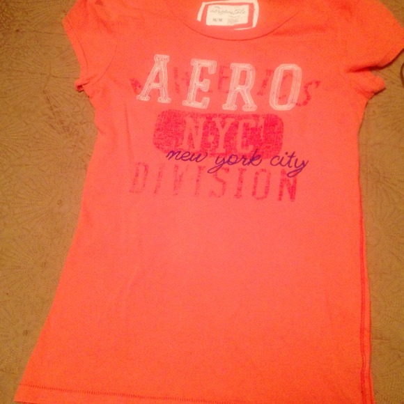 Aeropostale coral Medium top new without tags
