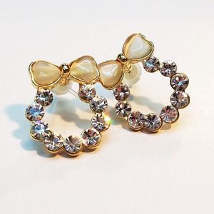 SOLD Bow golden crystal earrings