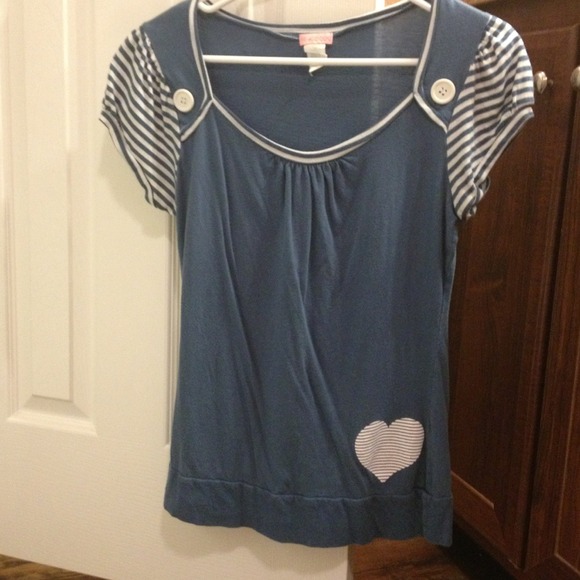 Short sleeve tee