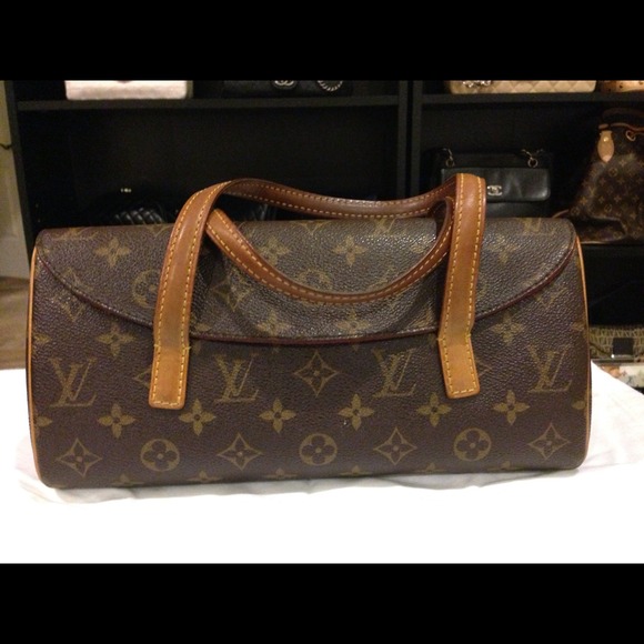 ***SOLD*** LV Monogram Top Handle Clutch - Picture 1 of 4