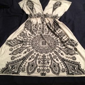 White and black print paisley dress