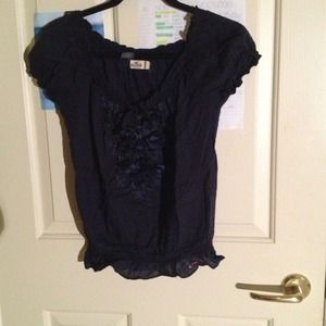 dark blue puffy shirt