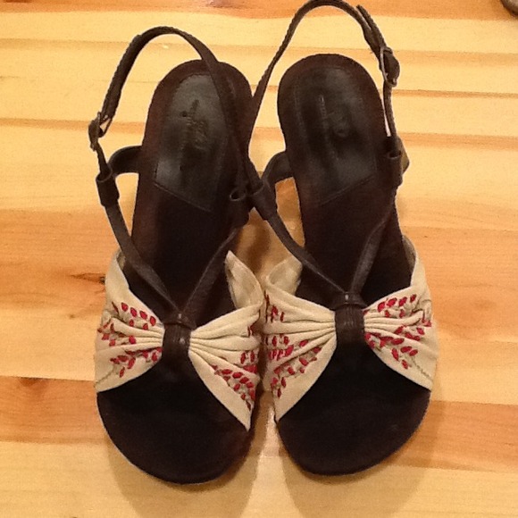 Brown wedges with red & green floral detail.