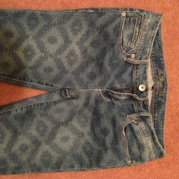 jeans with Aztec design - Picture 3 of 4