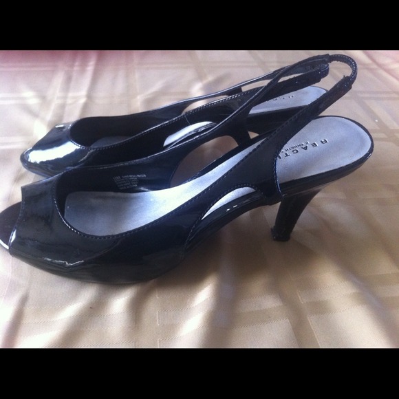 Kenneth Cole high heels