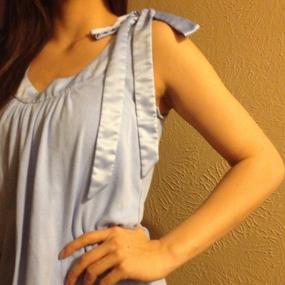 Blue Top - Picture 3 of 4