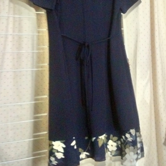 OFFICE DRESS - Picture 2 of 4