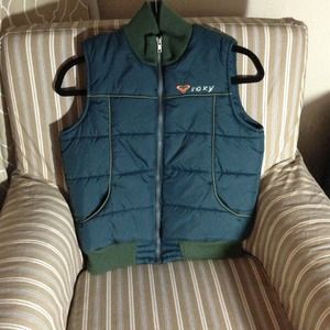 ⬇REDUCED 🎀Roxy puffy vest