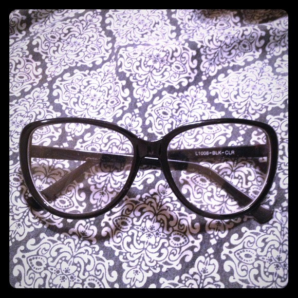 Black and Clear Wide Cat Eyes