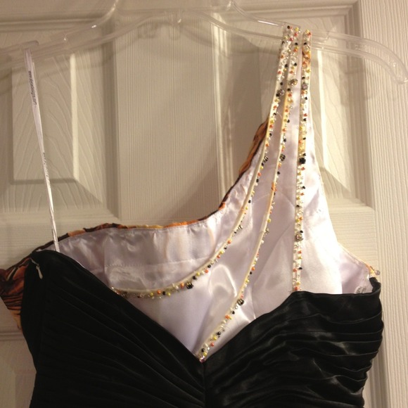 ✨Willing to negotiate✨Ball gown - Picture 4 of 4