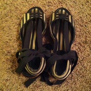 Blue striped heels!!!