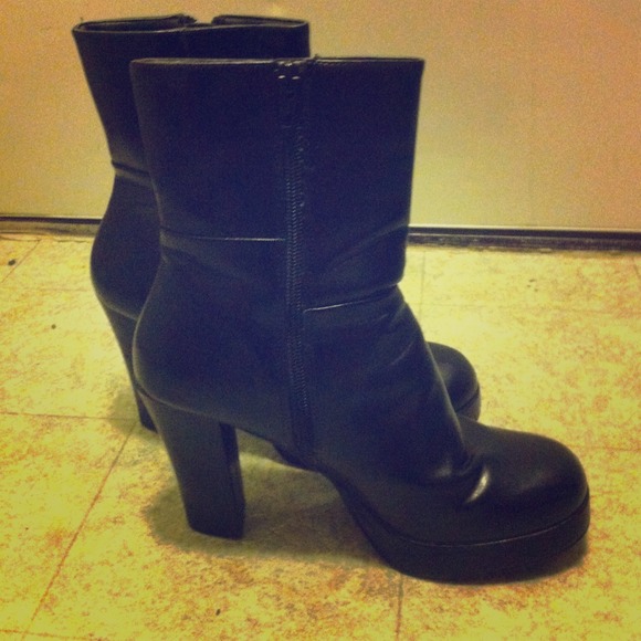 Classic short black boots.