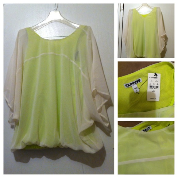 🚫Sold🚫 60 bundle.   Express top NEW