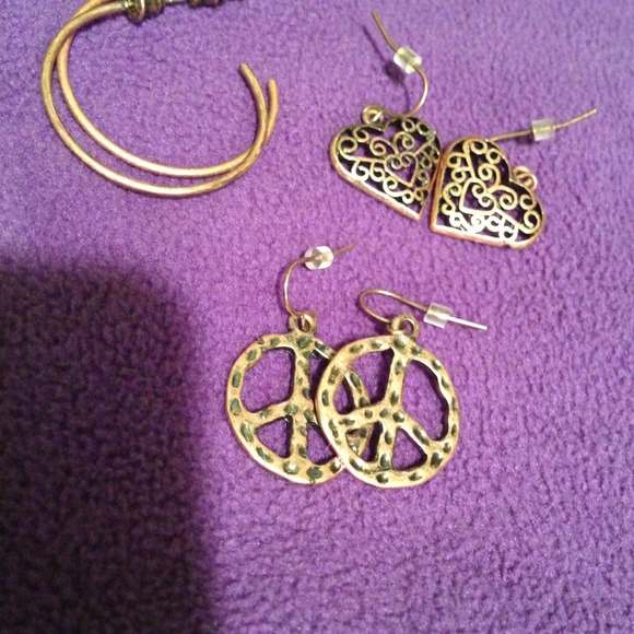 TRADED Bronze colored earring set