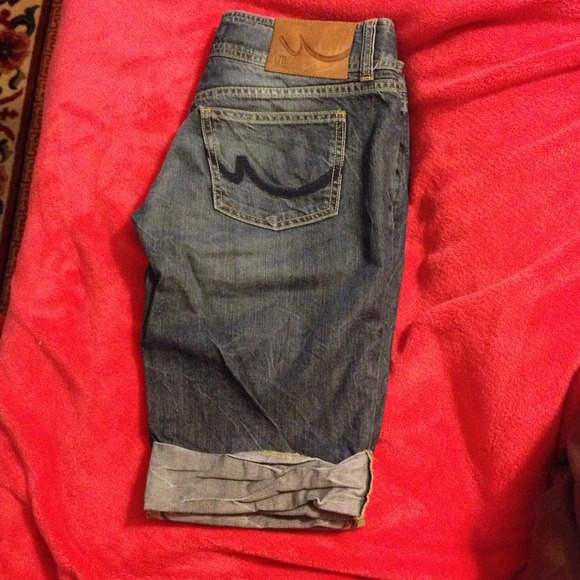 NWOT LTB Cropped denim