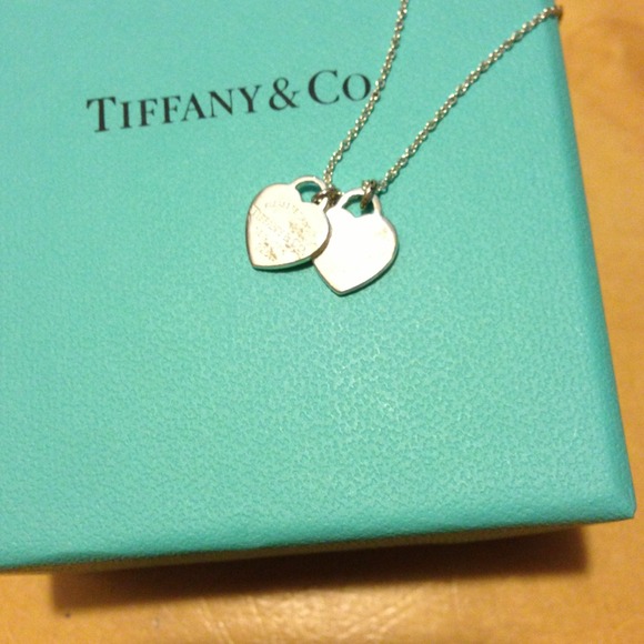 🚫SOLD🚫Tiffany&CoDouble Heart Pendant🚫SOLD🚫