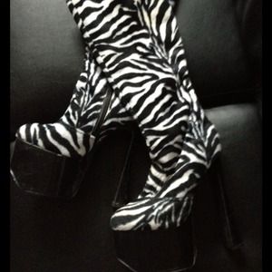 Hot Momma Boots! On hold!