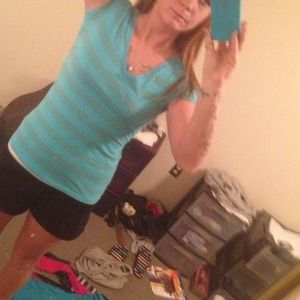 Reduced🌟 cute blue & grey stripped tee❤