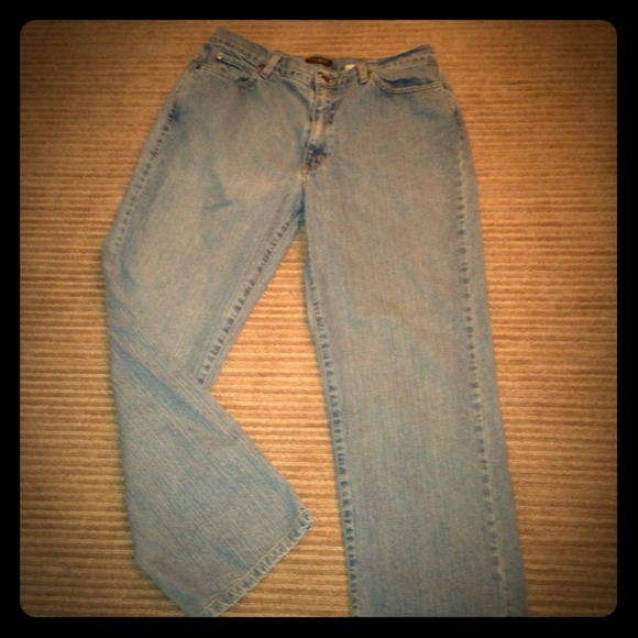 SOLD!! Eddie Bauer size 12 petite jeans