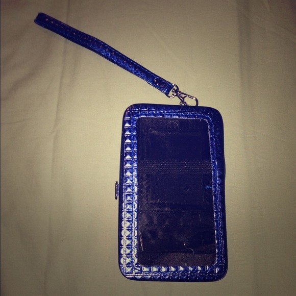 SOLD-Bundle deal..iPhone 4 Blue carrying case