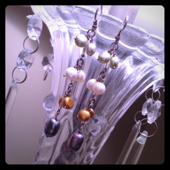 ❌❌SOLD❌❌pearl drop earrings