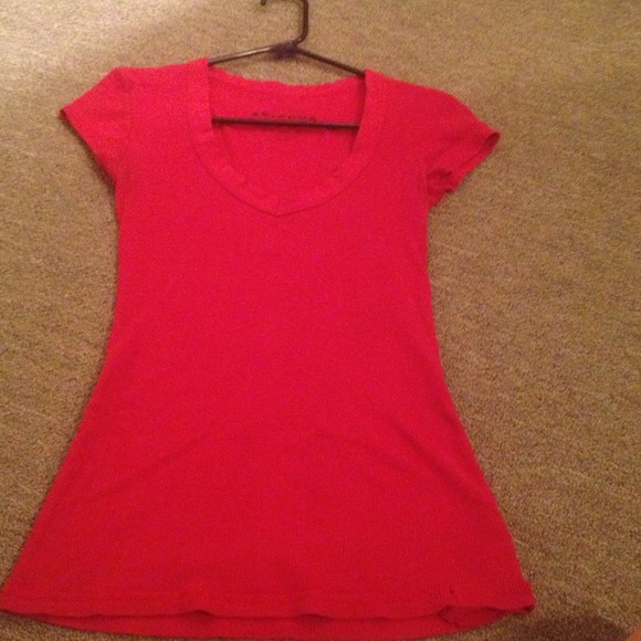 🚫SOLD🚫VERY cute red t-shirt💖
