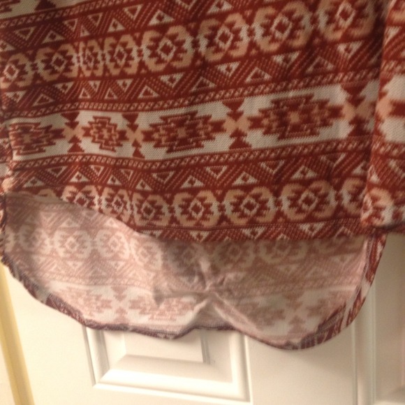 Hi-low sweat shirt. Brown pattern - Picture 2 of 4